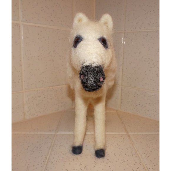 Needle Felting White Horse hand made - Picture 6 of 10